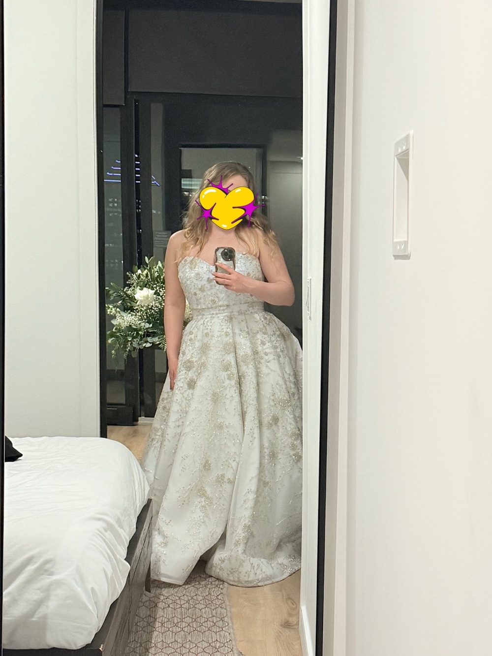 Wedding dress - Picture 6 of 6